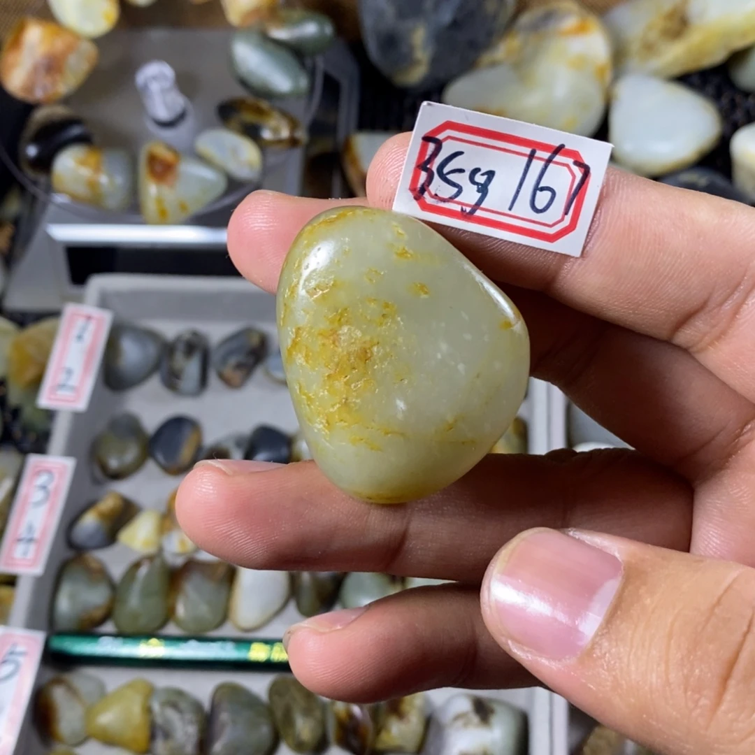 和田玉（糖玉）未镶嵌挂件