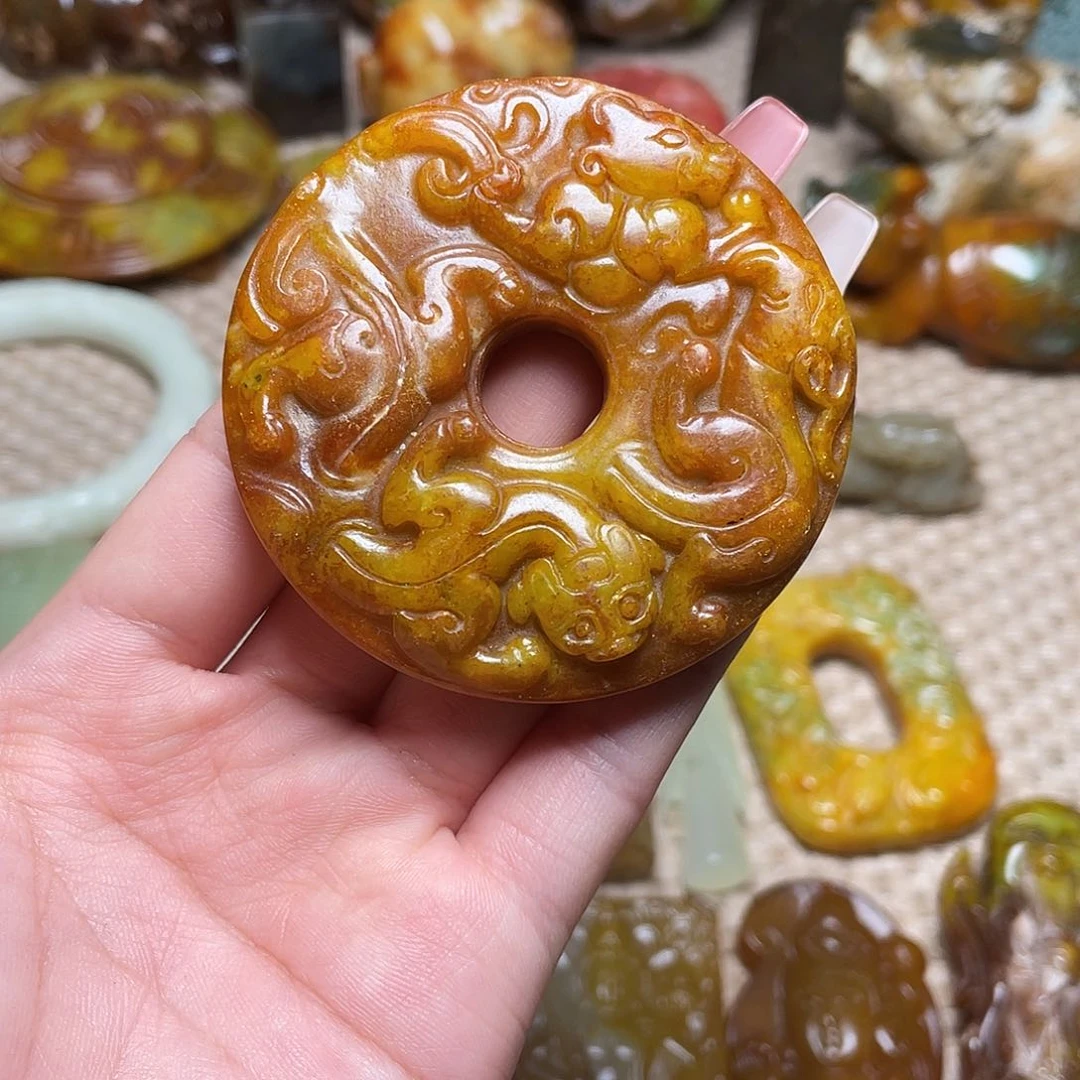 蛇纹石玉未镶嵌颈饰