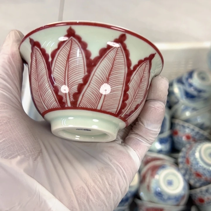 瓷片白青花八焦纹压手主人杯全品