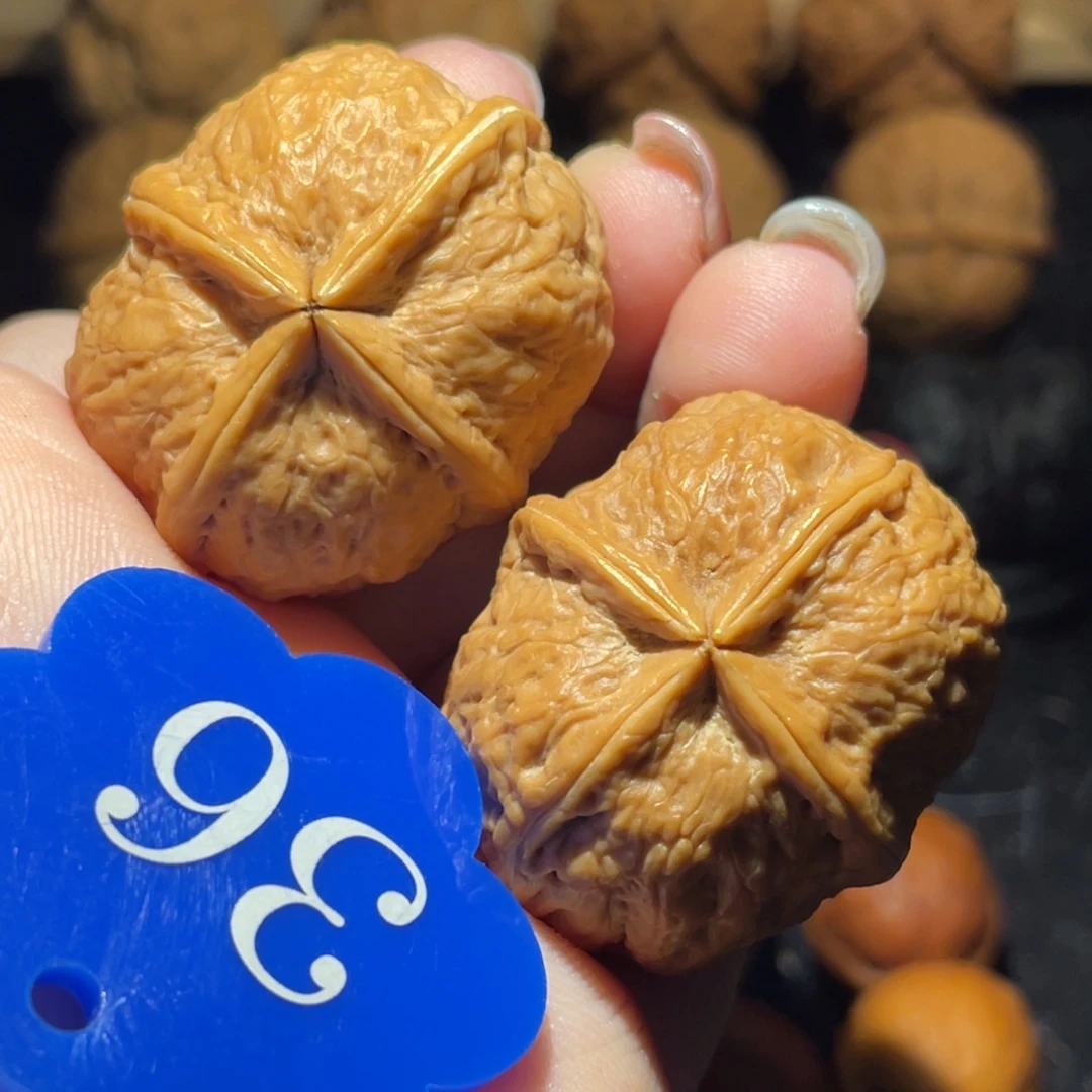 四棱36尺寸核桃。