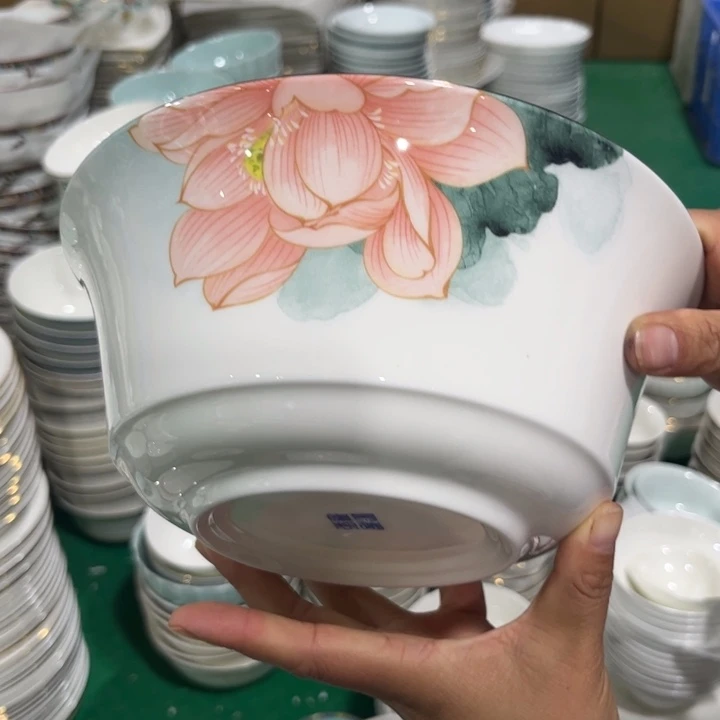 瓷片荷花八寸汤碗一个哇塞