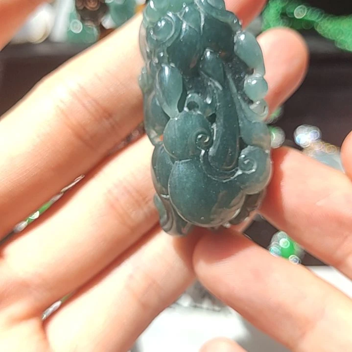 翡翠合金颈饰貔貅