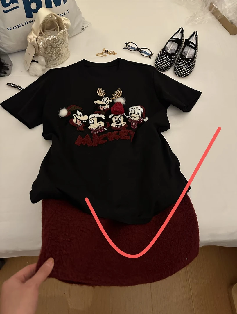 Buyfunny宝藏店铺~圆领时尚米奇红色氛围感T恤