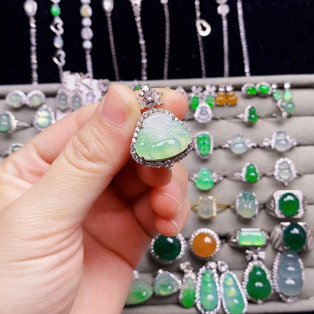 翡翠银S925镶嵌颈饰佛公