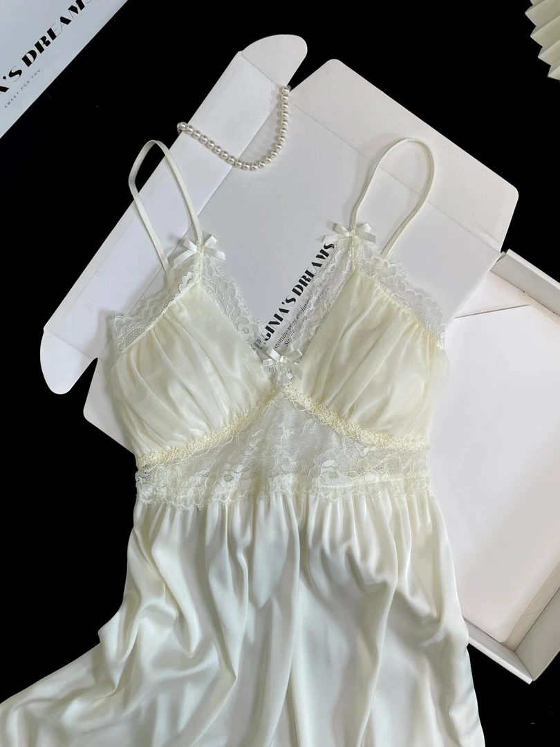 夏季新款冰丝睡裙性感带胸垫时尚吊带女士蕾丝美背家居服高级睡衣