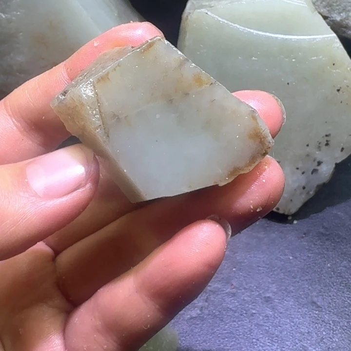 和田玉未镶嵌珠宝半成品