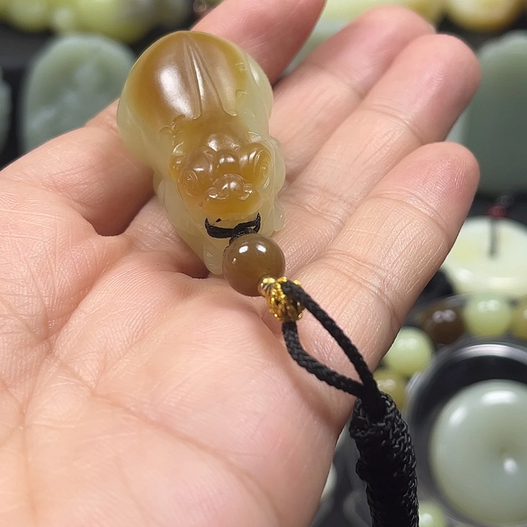 和田玉未镶嵌吊坠(不含链)