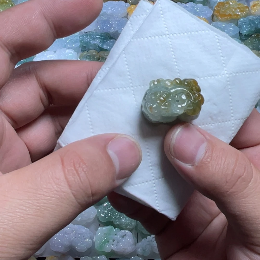 翡翠未镶嵌颈饰天然