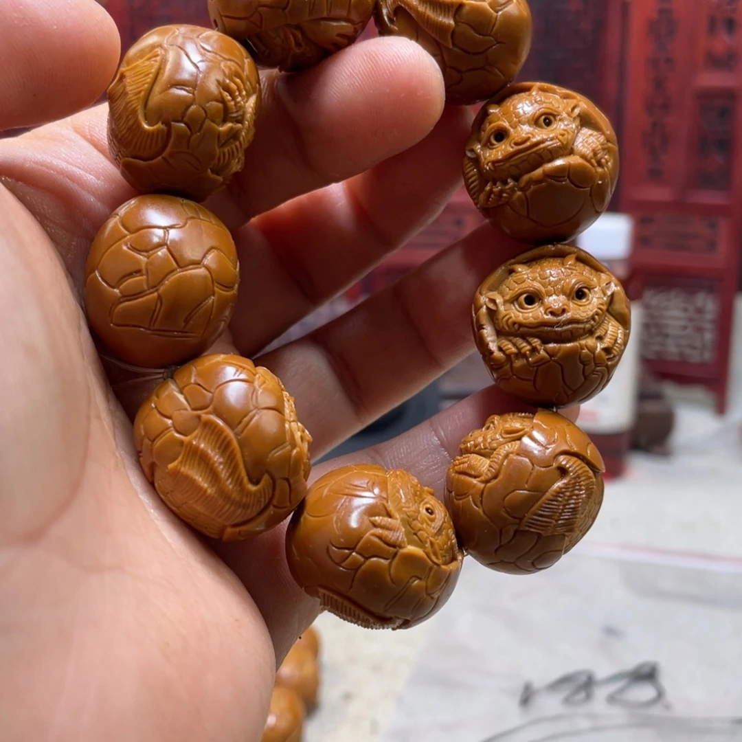 橄榄核吊坠橄榄核雕