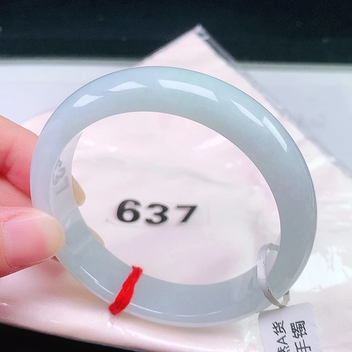 翡翠未镶嵌手镯637