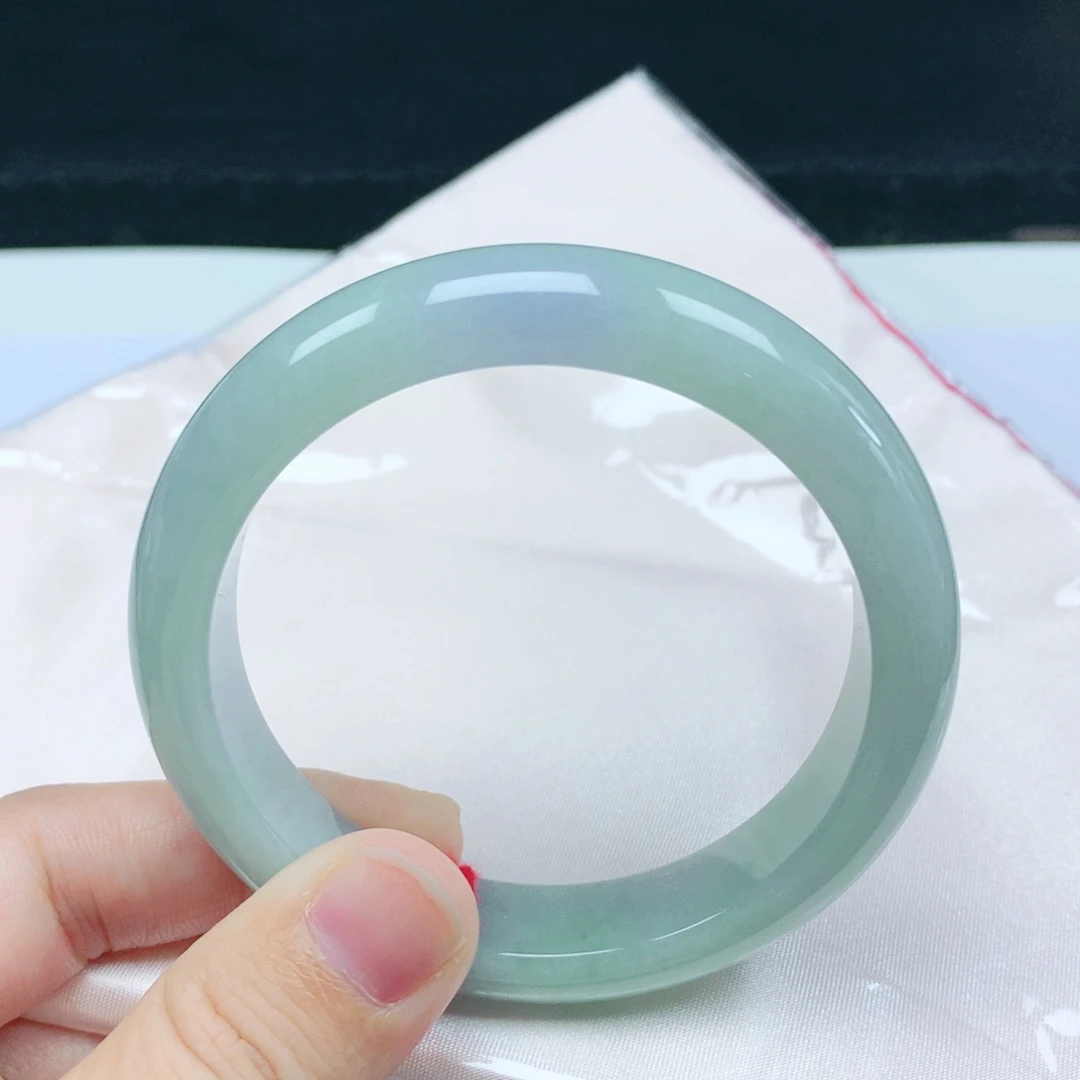 翡翠手镯未镶嵌56