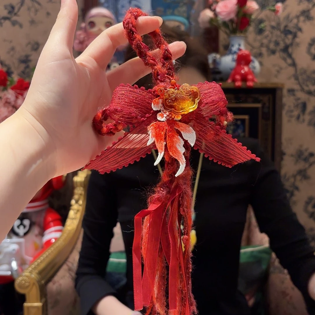 琥珀手绳未镶嵌F****i挂件