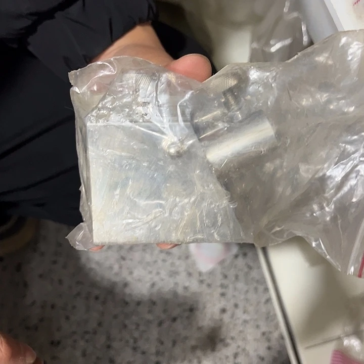 右手不锈钢炮台架发一个