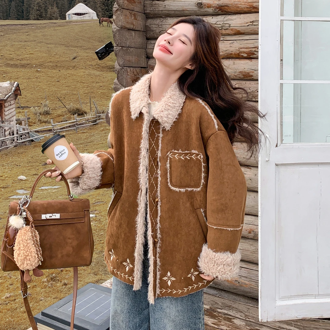 鹿皮绒仿皮毛一体外套2025新款深冬超好看的重工刺绣加绒加厚棉袄