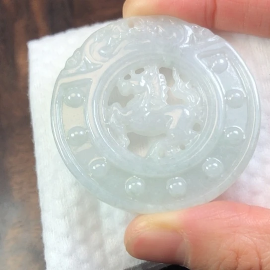 翡翠未镶嵌颈饰缅甸A货，每天下午1点半开播