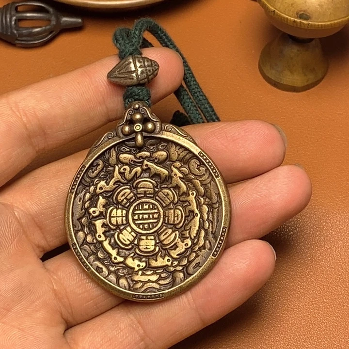 泥塑:**空藏传牌子……