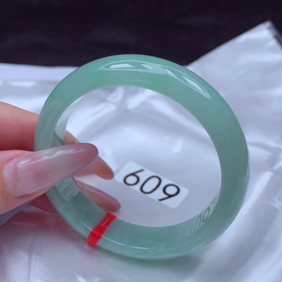 翡翠未镶嵌手镯手镯52