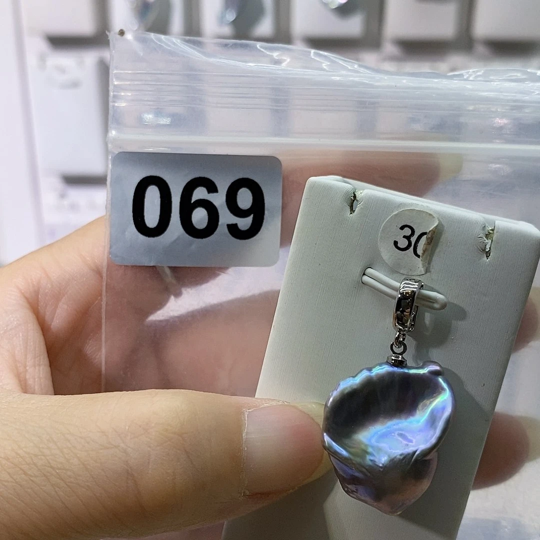 淡水珍珠合金颈饰