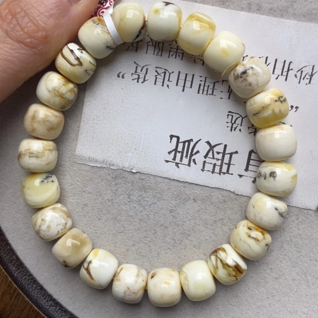 蜜蜡未镶嵌珠宝奇石54