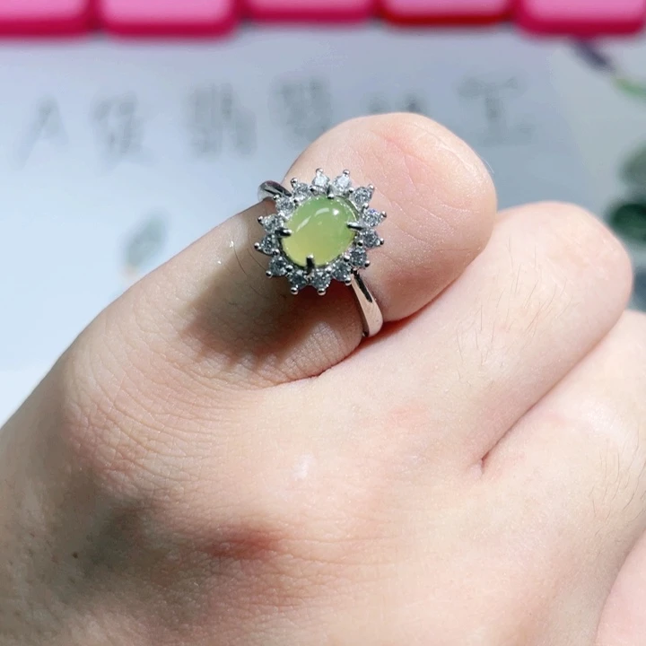 翡翠未镶嵌颈饰111111111