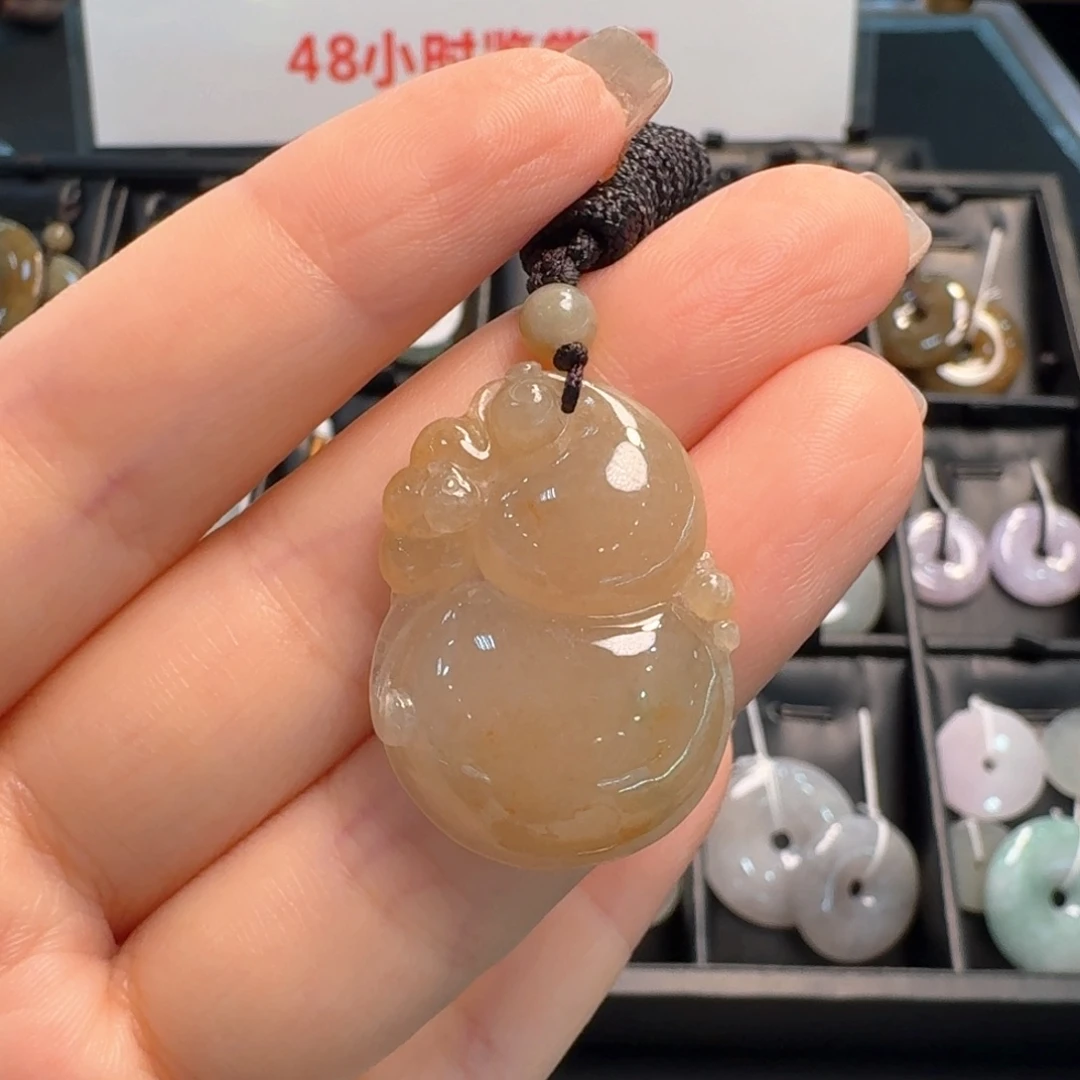 飞***鸟颈饰未镶嵌翡翠葫芦