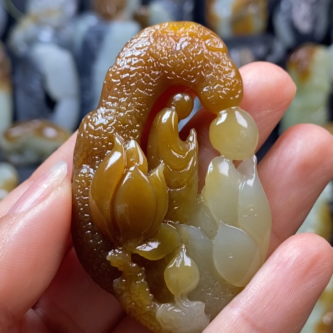 和田玉未镶嵌挂件