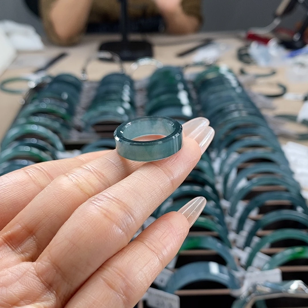 翡翠未镶嵌手镯戒指13