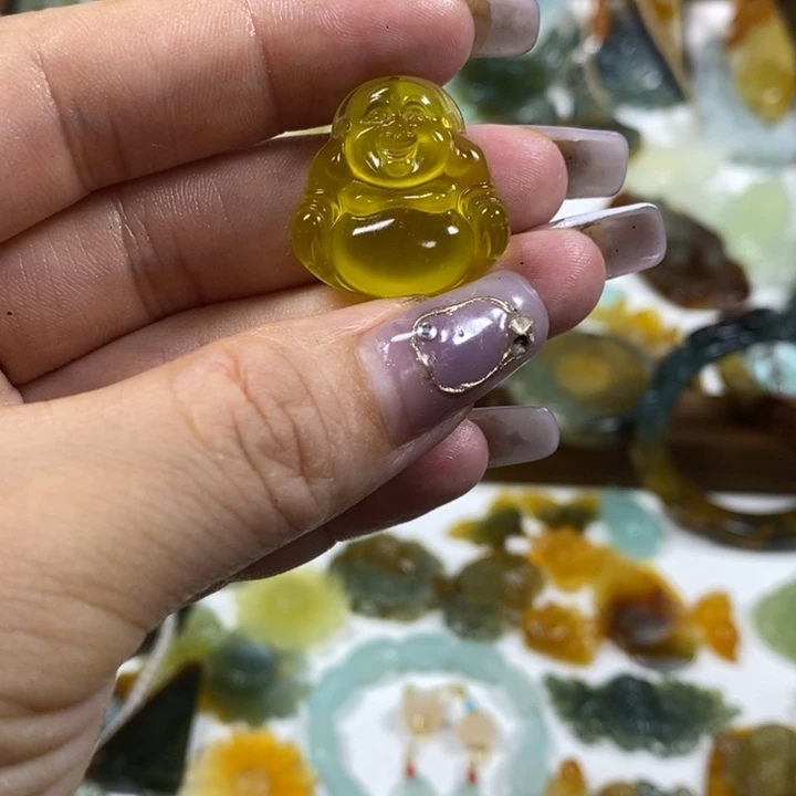 蛇纹石玉未镶嵌吊坠