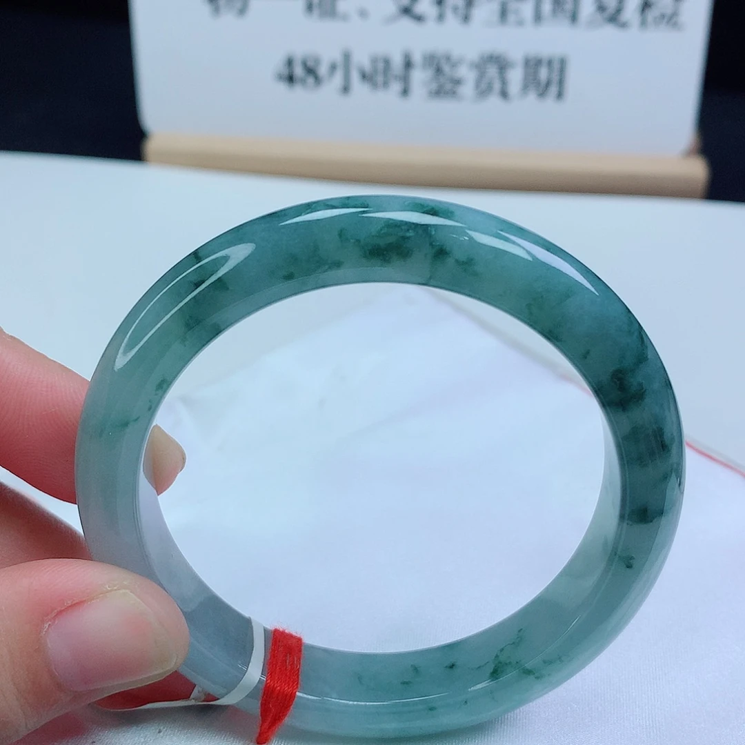 翡翠手镯未镶嵌59圈口