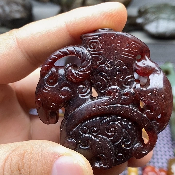 未镶嵌蛇纹石玉颈饰