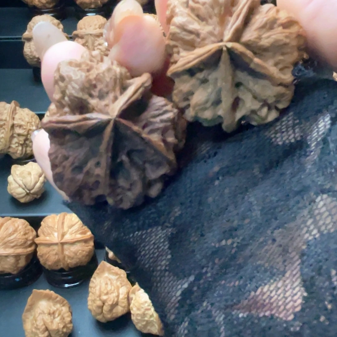 把件文玩核桃悬崖……