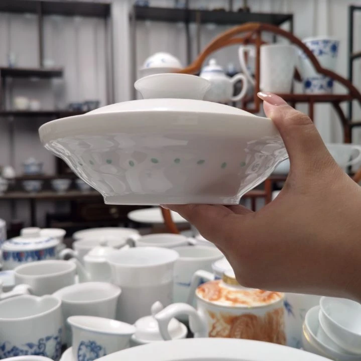 瓷纯白万花7寸和合器一个