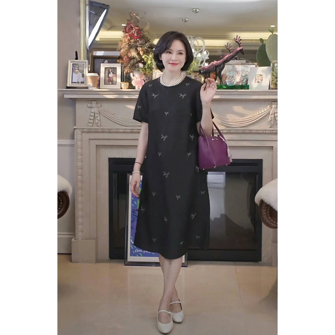 我是摩羯 钉珠竹叶青 30MM6A桑蚕丝素平缎龟纹香云纱刺绣夏裙子