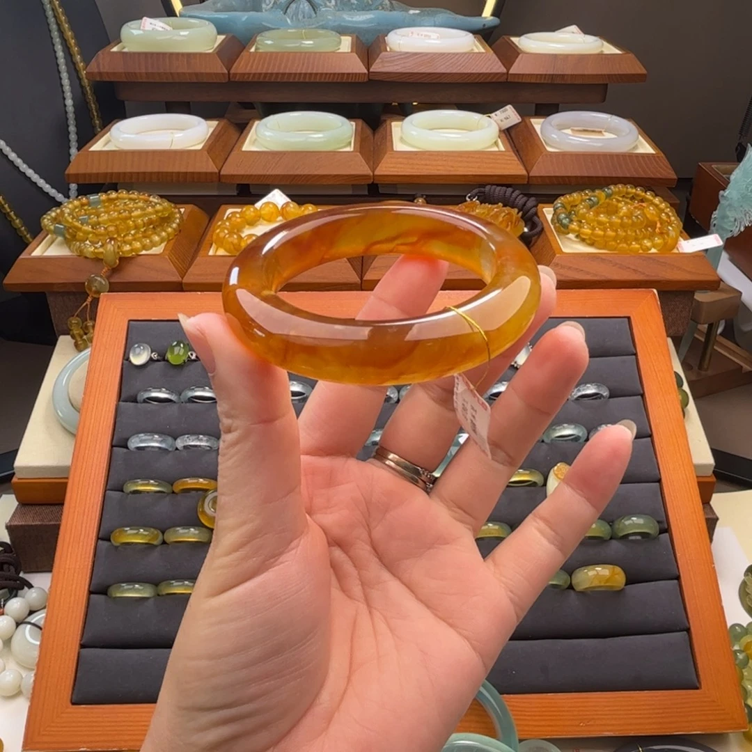 蛇纹石玉未镶嵌手镯56