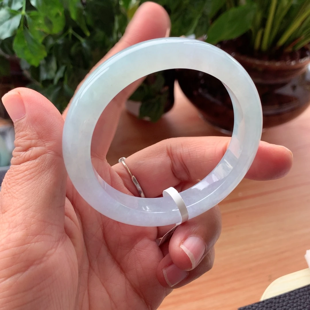 z***g翡翠未镶嵌手镯3号