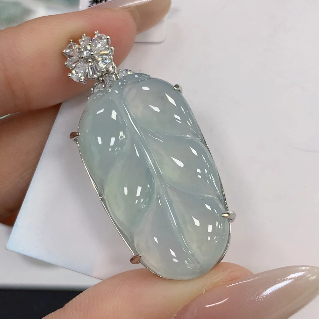 颈饰银S925镶嵌翡翠