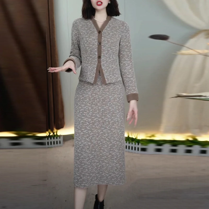 贵妃绒2025秋冬季新款修身显瘦洋气质加厚保暖假两件打底连衣裙子