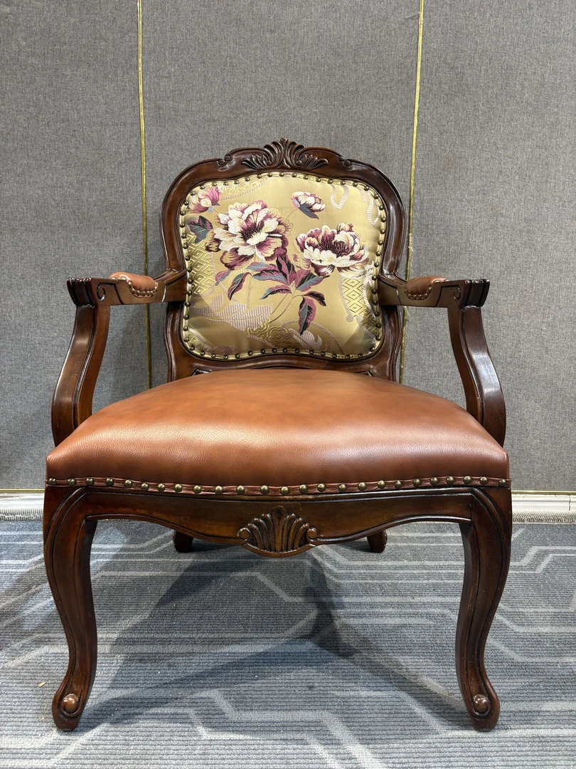 2个 xxy278休闲椅 730*740*970坐高 480+yj263圆几 美式真皮