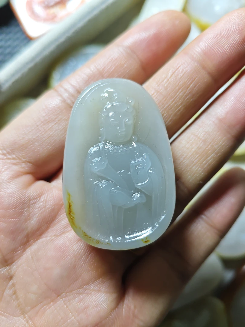 和田玉精品挂件站观音