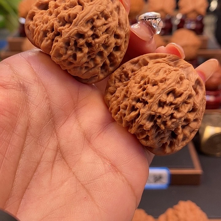 文玩核桃吊坠核桃