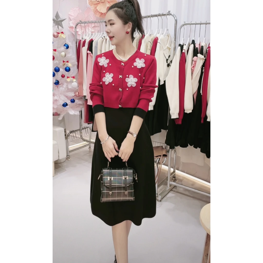 【编码519】新年红色休闲国风菏花新款2025女款爆款毛衣女秋冬裙