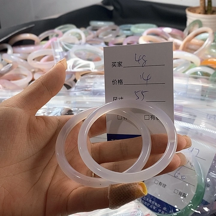 玛瑙/玉髓未镶嵌手镯48