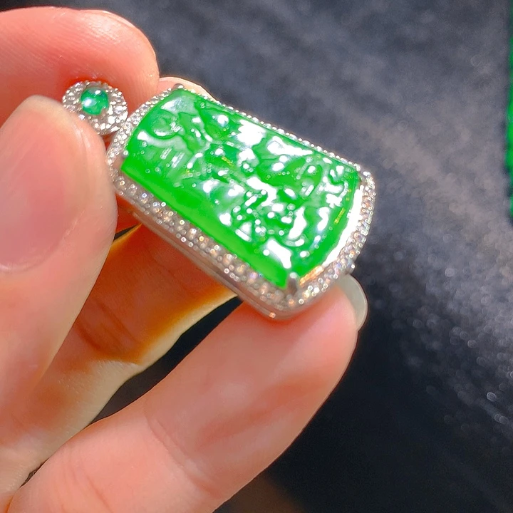 【闪购商品】翡翠颈饰未镶嵌翡翠