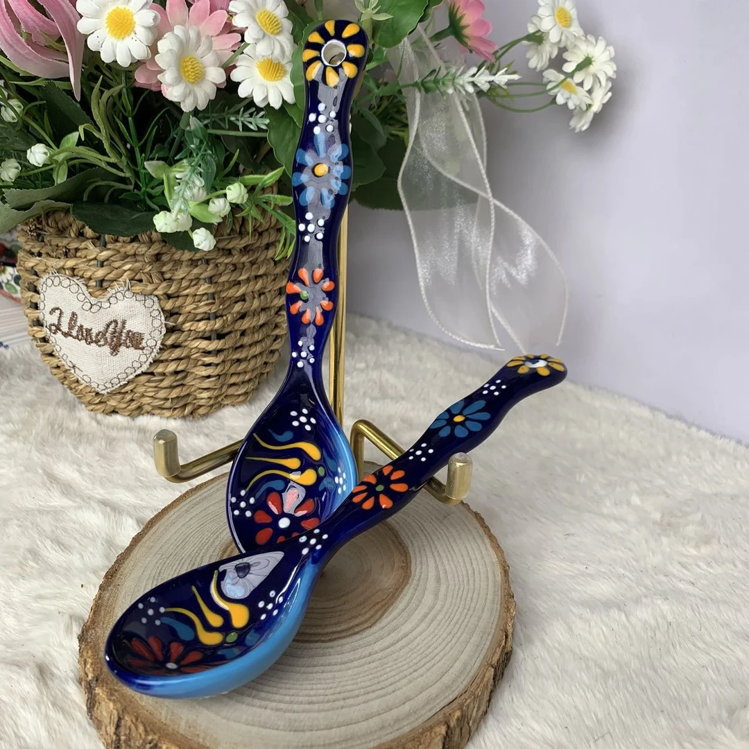 新瓷新疆包邮【海洋之谜】手绘防烫轻奢复古长柄勺一对