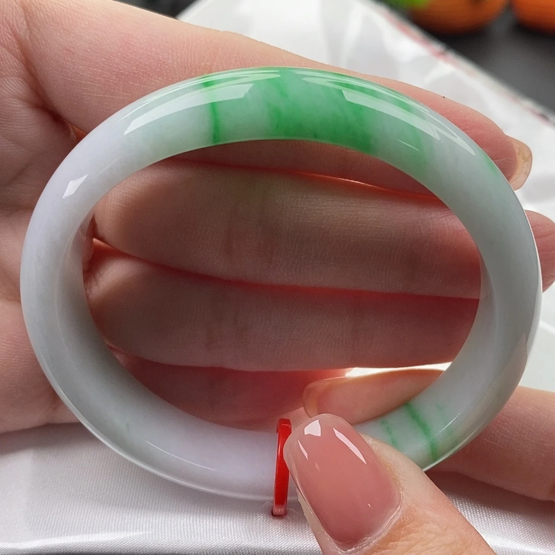 翡翠未镶嵌手镯（圆镯）缅甸天然A货翡翠 55