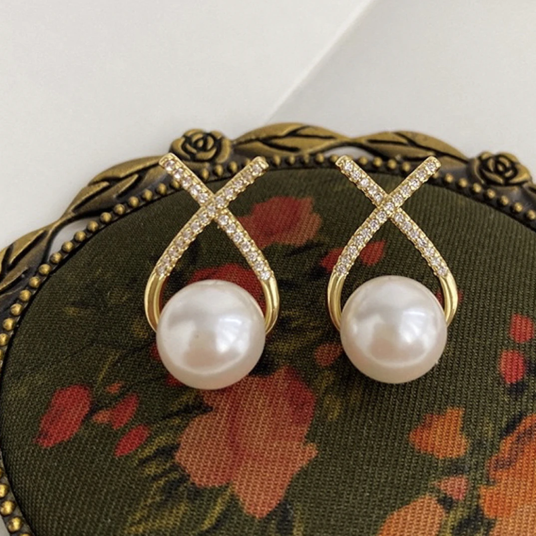 铜合金仿珍珠耳饰 优雅气质925银针百搭珠珠耳钉时尚轻奢气质