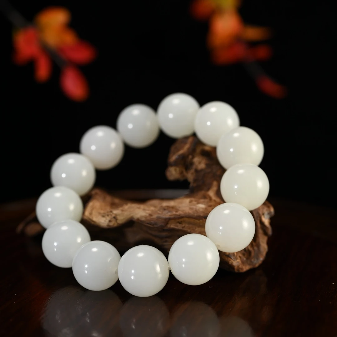 LOT8836 25YU108012和田玉白玉手串/匡时