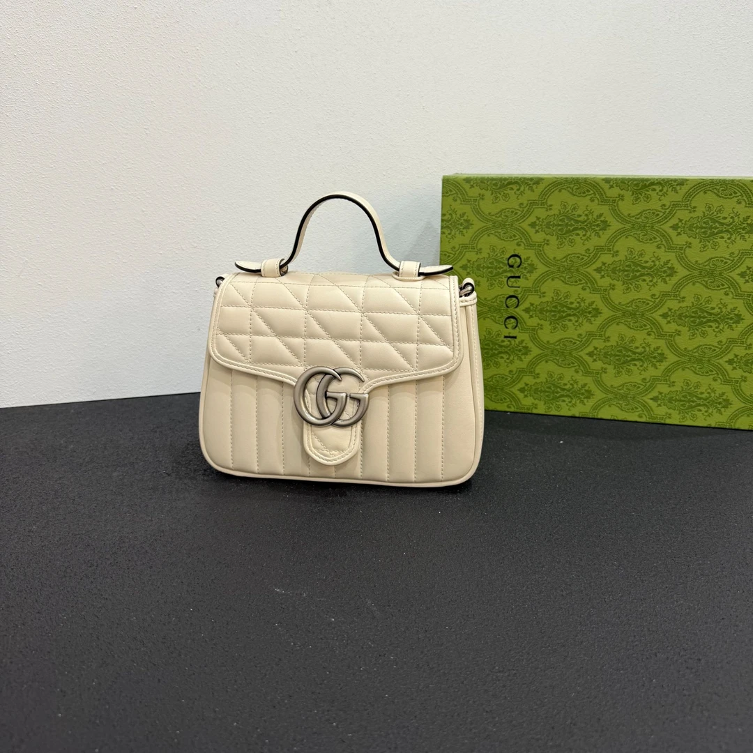 未使用 GUCCI/古驰 壹所奢品/GUCCI 马蒙邮差mini 白银 闲置