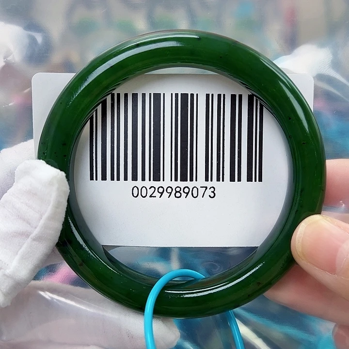 和田玉未镶嵌手镯微瑕60