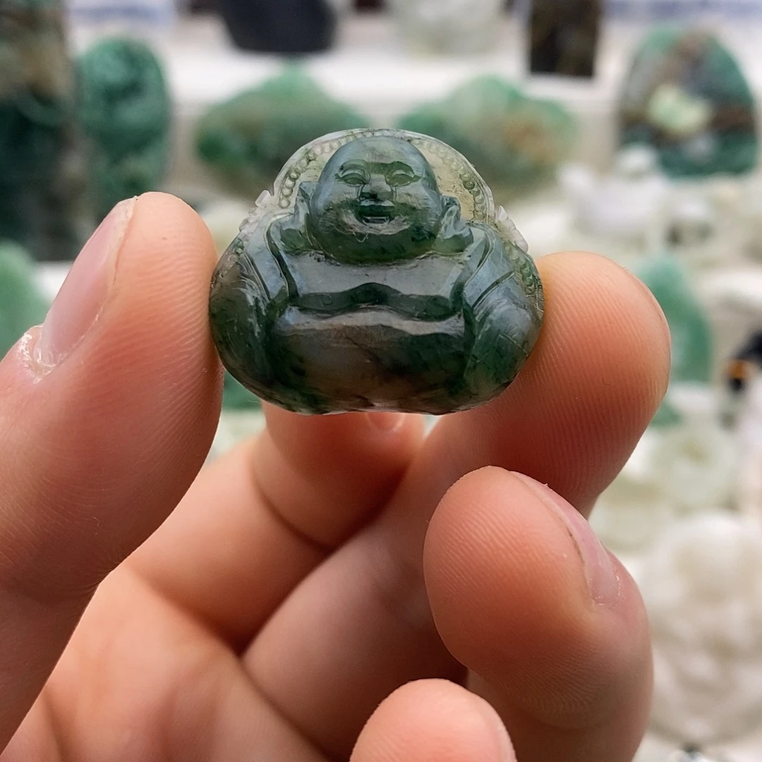 独山玉未镶嵌颈饰